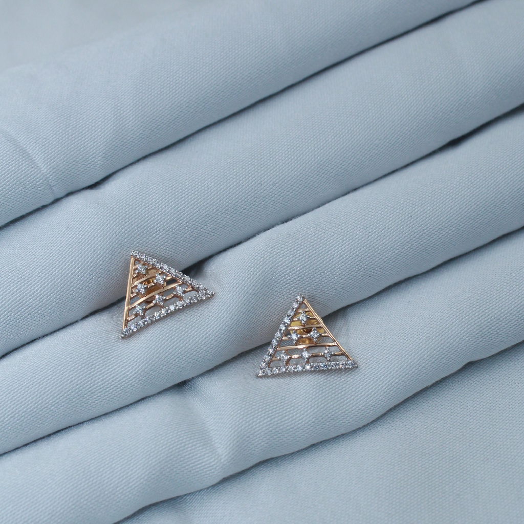 ROSEGOLD TRAINGLE EARRINGS
