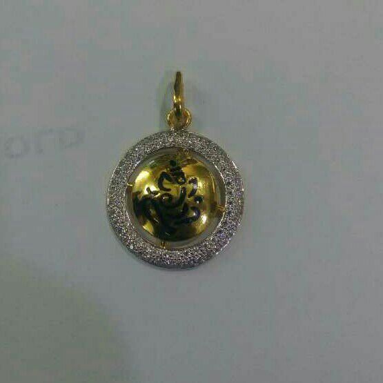 22K Gold CZ Round Pendant