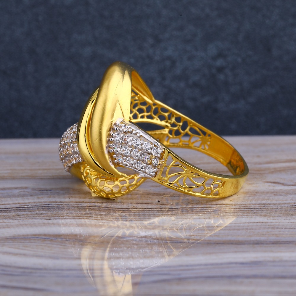 916 CZ  Gold  Gorgeous Hallmark Women's Long  Ring LLR268