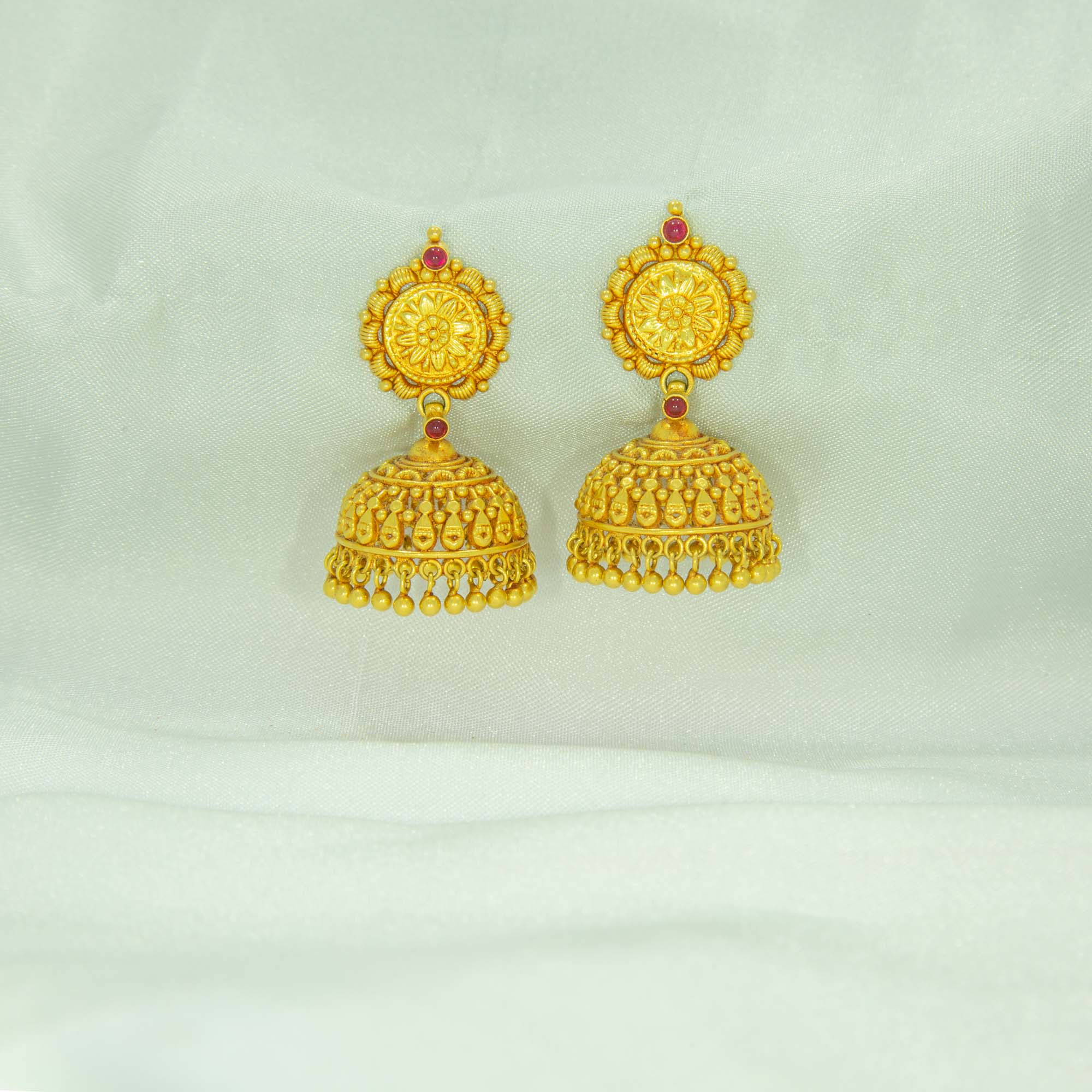 Buy quality Intricating 22kt gold jhumka in Pune