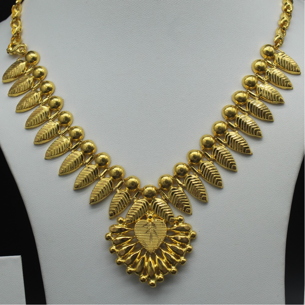 916 gold south design necklace