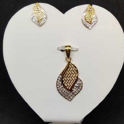 916 ladies fancy pendant set