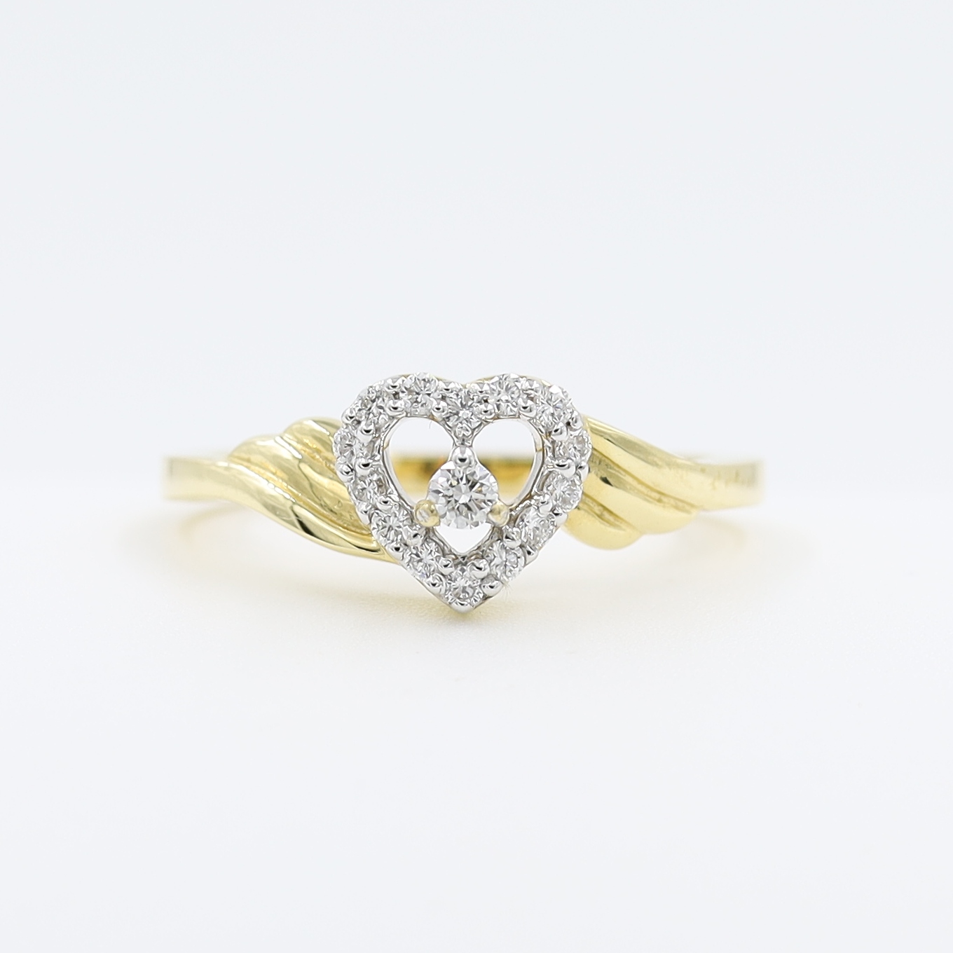 Yellow Gold Romantic Heart Real Diamond Finger Ring
