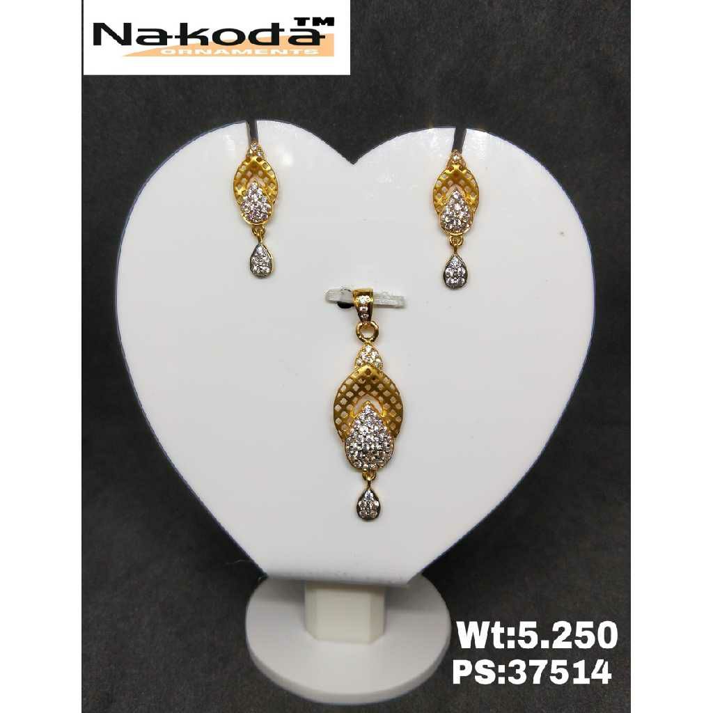 916 Ladies Fancy Pendant Set