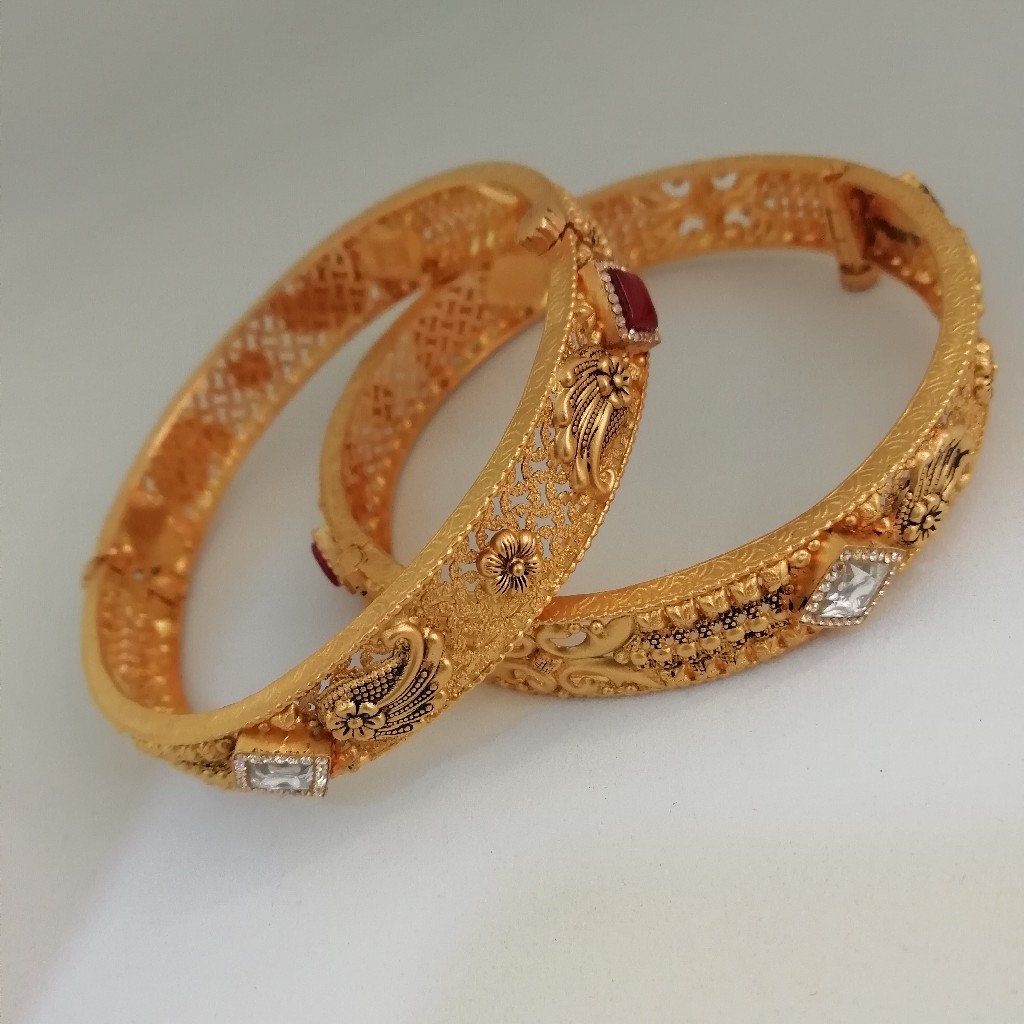 916 gold zinkoriya dimond & antique bangles