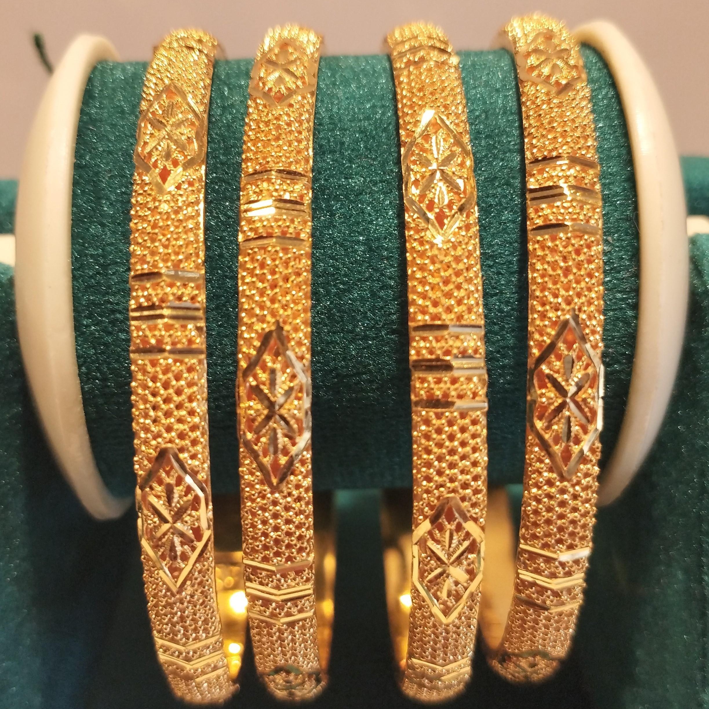 Buy quality 22.k Gold Fancy Antique Ladies Bracelet in Ahmedabad