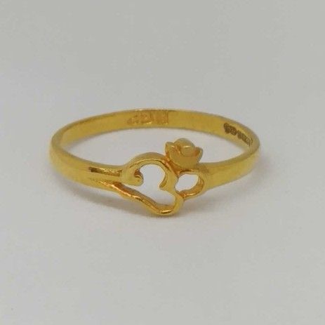 22 kt gold ladies branded ring