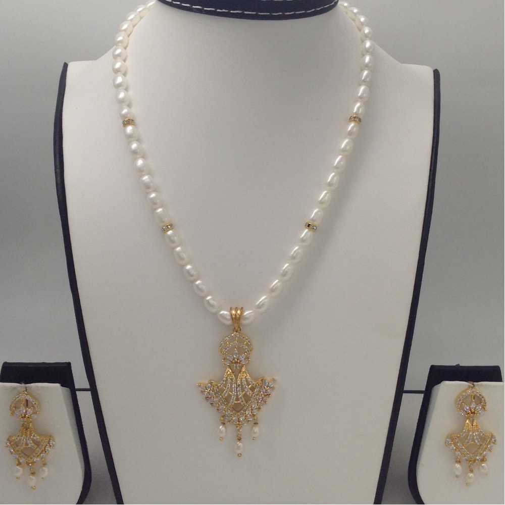 White cz pendent set with oval pearls mala jps0002