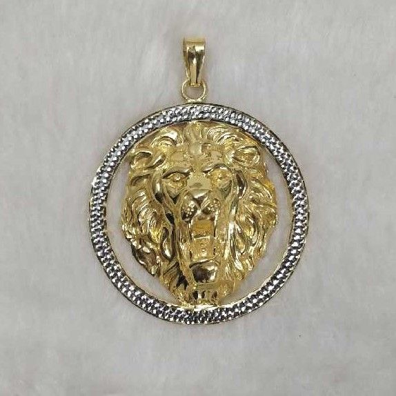 916 Gold Lion Round Pendant