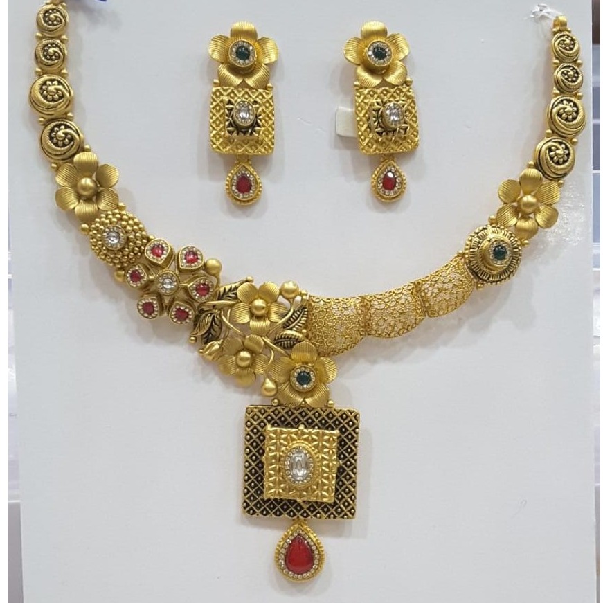 916 gold meenakari with square shape pendant Necklace set