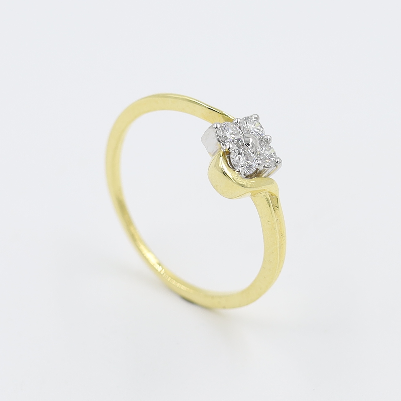14Kt Yellow Gold Fansy Delicate Ring For Women