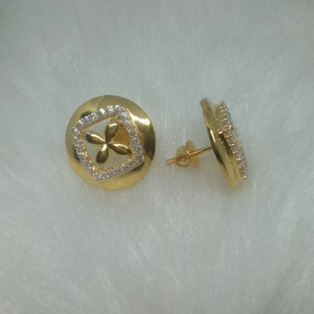 Gold Fine Earrings