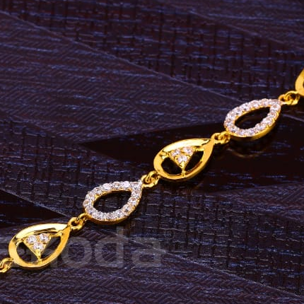 916 Gold Hallmark Ladies Designer Bracelet LB493