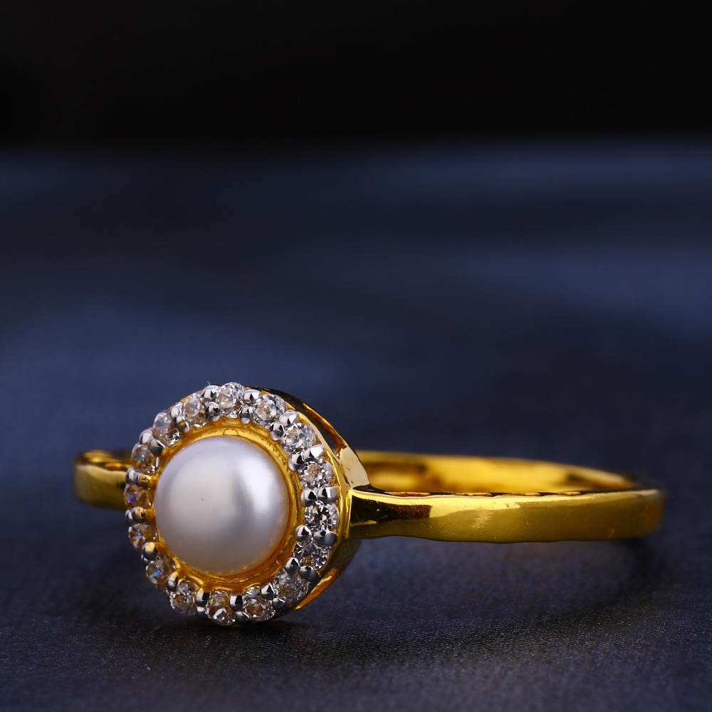 916 Gold  CZ  Gorgeous Ladies Ring LR370