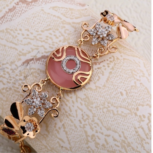 18 carat rose gold fancy ladies kada bracelet RH-LB623