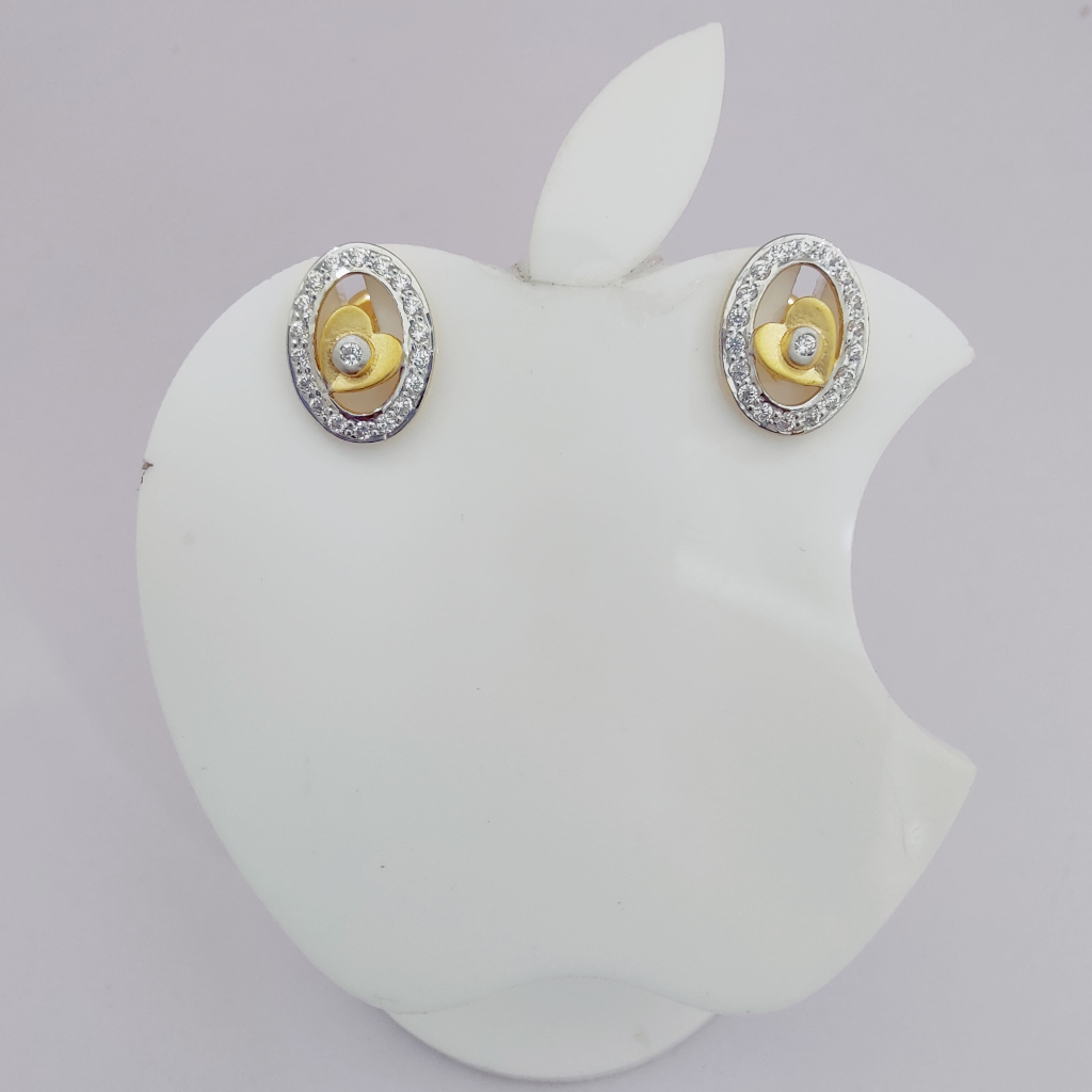 22k Gold Exclusive Round Shape Heart Design Earring