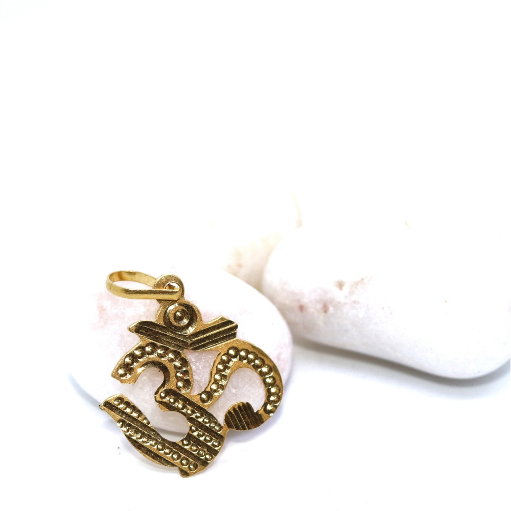 22KT / 916 Gold Plain OM Pendant For Men PNG0069
