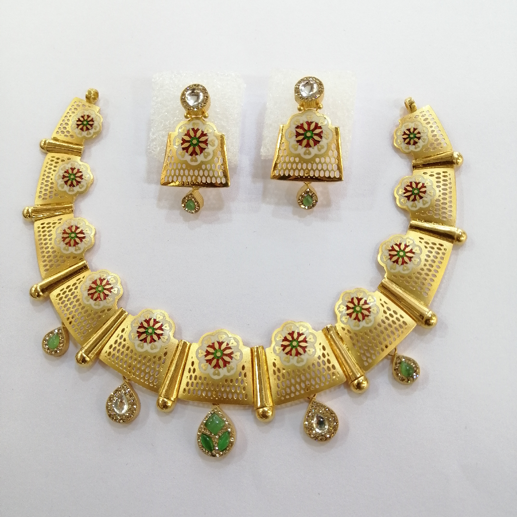 916 Gold Fancy Met Finishing Antique Jadtar Swaroxy Diamond Short Set