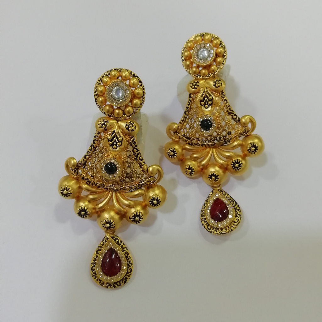 916 gold antique swarovski stones jadtar earrings