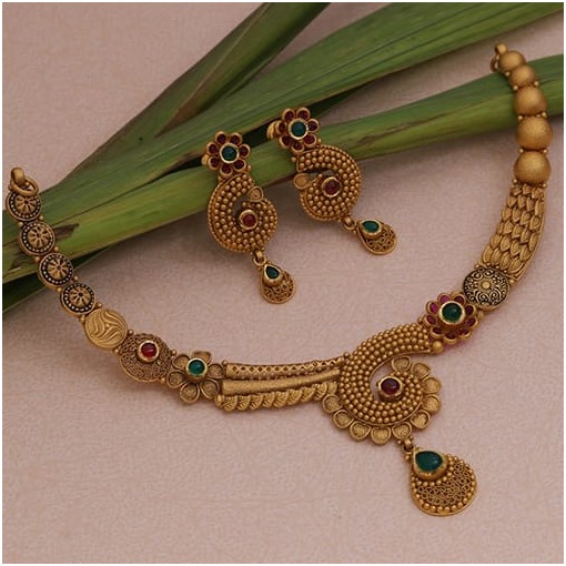 Antique necklace set  916