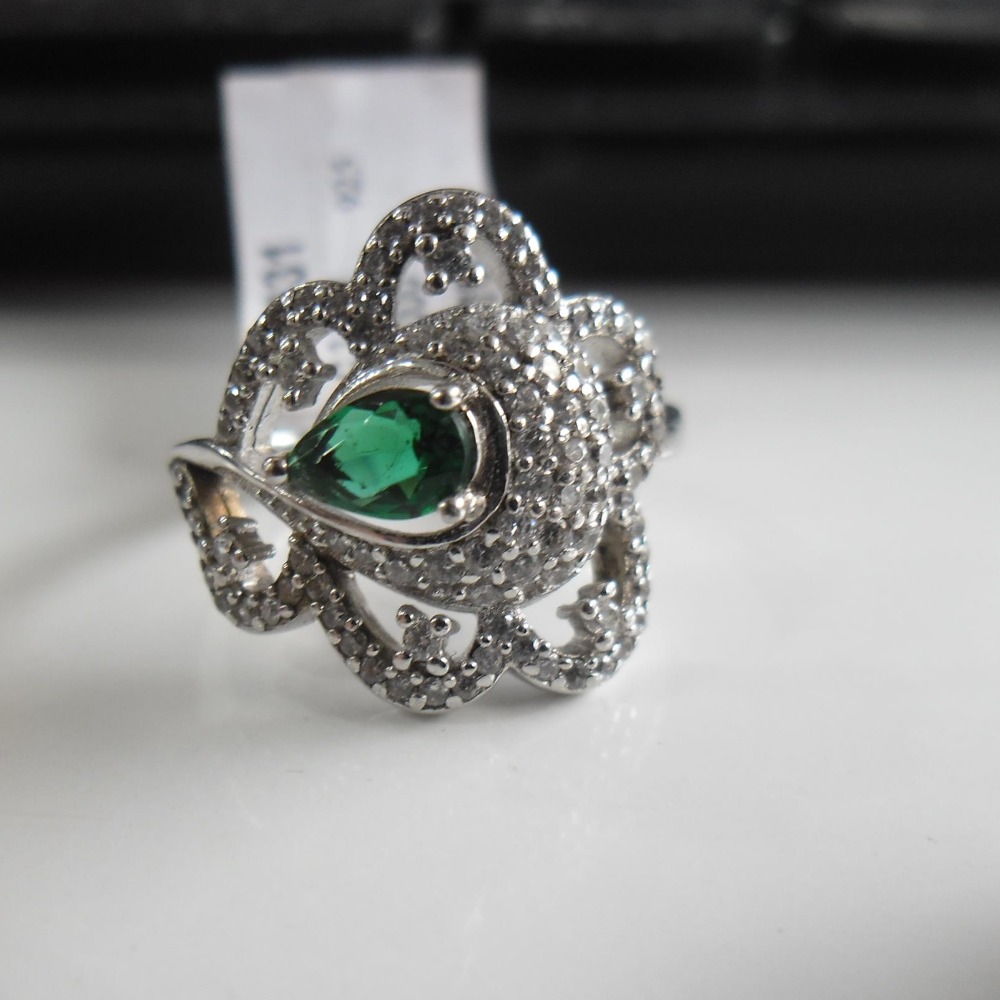 0.21ctw Green Colored Diamond Band Sterling Silver Ring – Gemorbit Inc