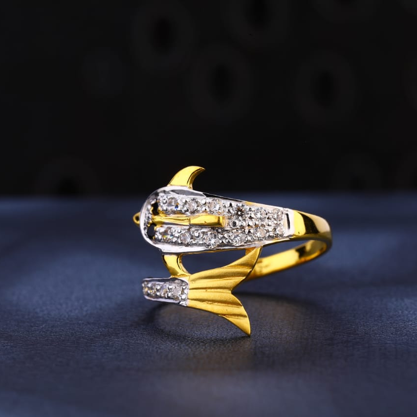 916 Gold Hallmark Delicate Ladies Ring LR972