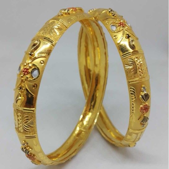 22KT GOLD BANGALI DESIGNED BANGLE