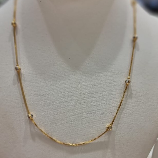 Showroom of 22kt gold short simple 