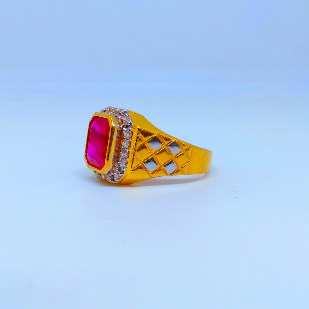 22 KT 916 Hallmark Red Diamond gents ring