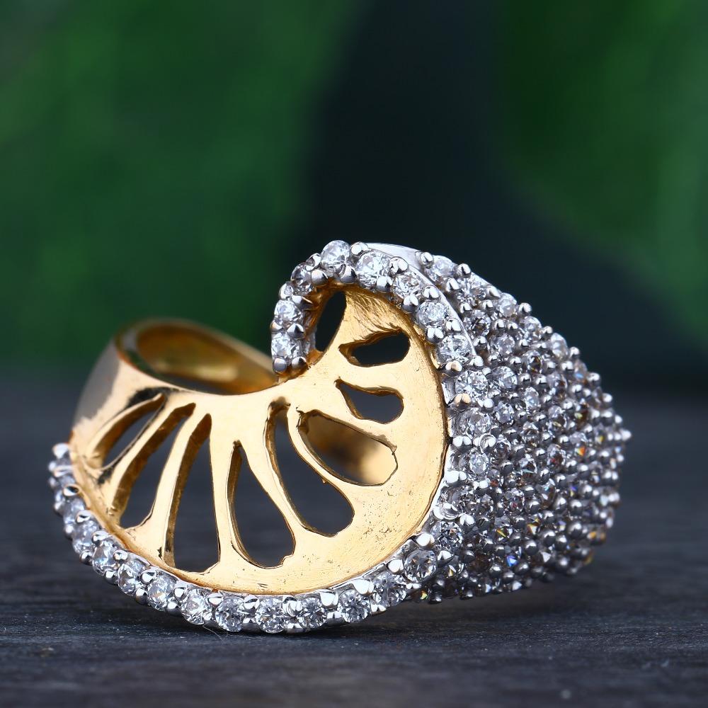18KT Rose Gold Stylish Ring For Women RhJ-52