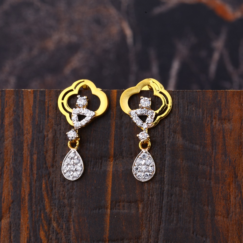 Buy quality Ladies 22K Gold Fancy Earrings -LFE179 in Ahmedabad
