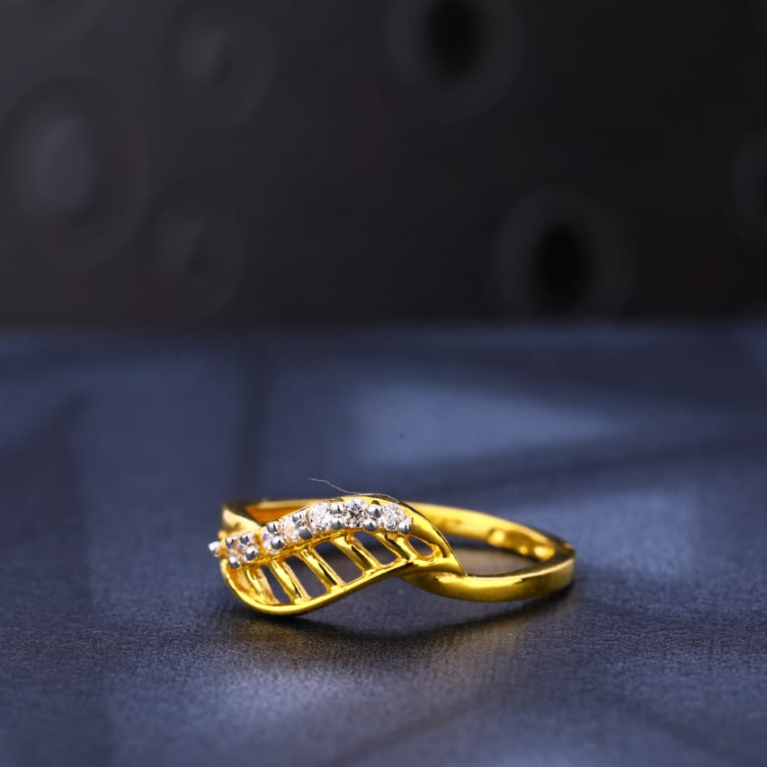 22KT Gold Fancy Ladies Ring LR946