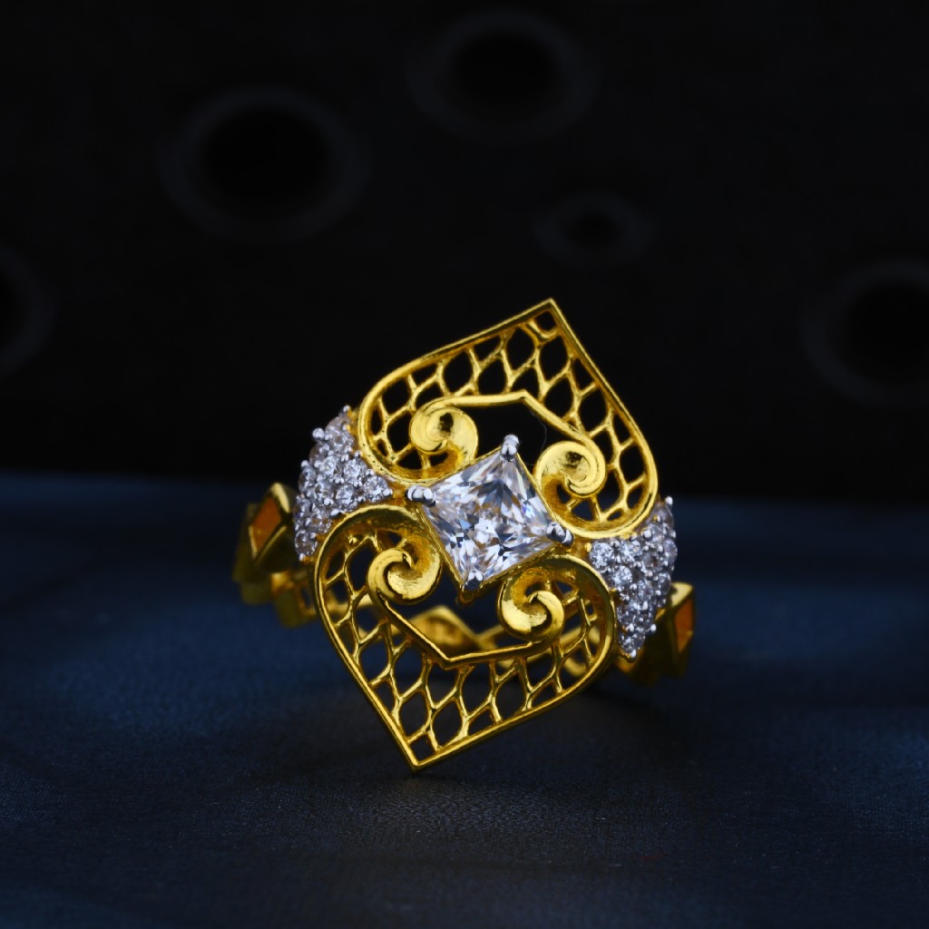 916 Gold Cz Designer Ring LR04