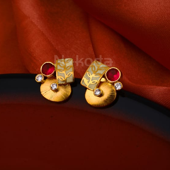 916 Gold Ladies Delicate Hallmark Antique Earring LAE16