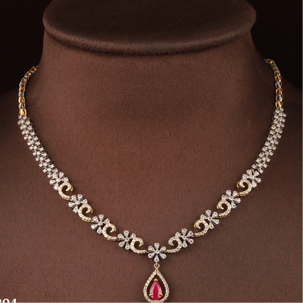 Diamond necklace in 6 on sale lakhs