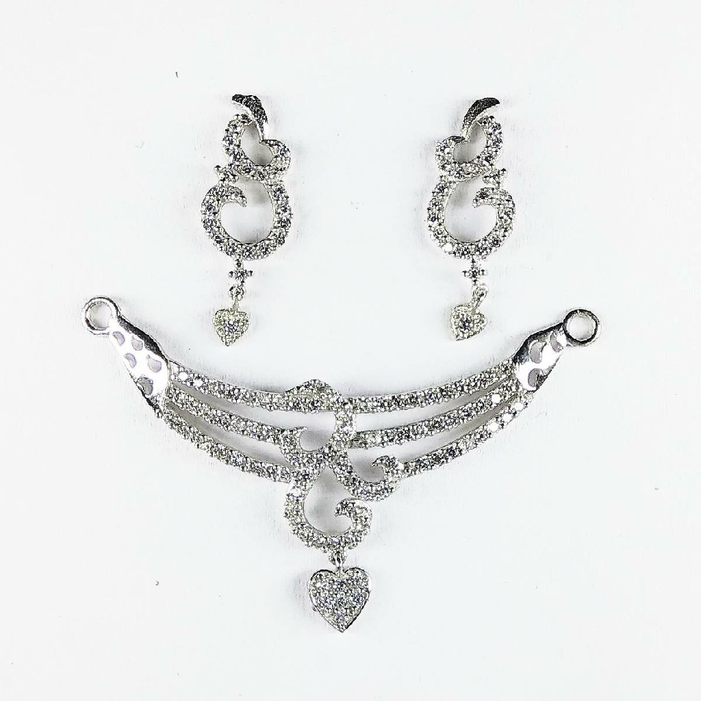 silver mangalsutra pendant