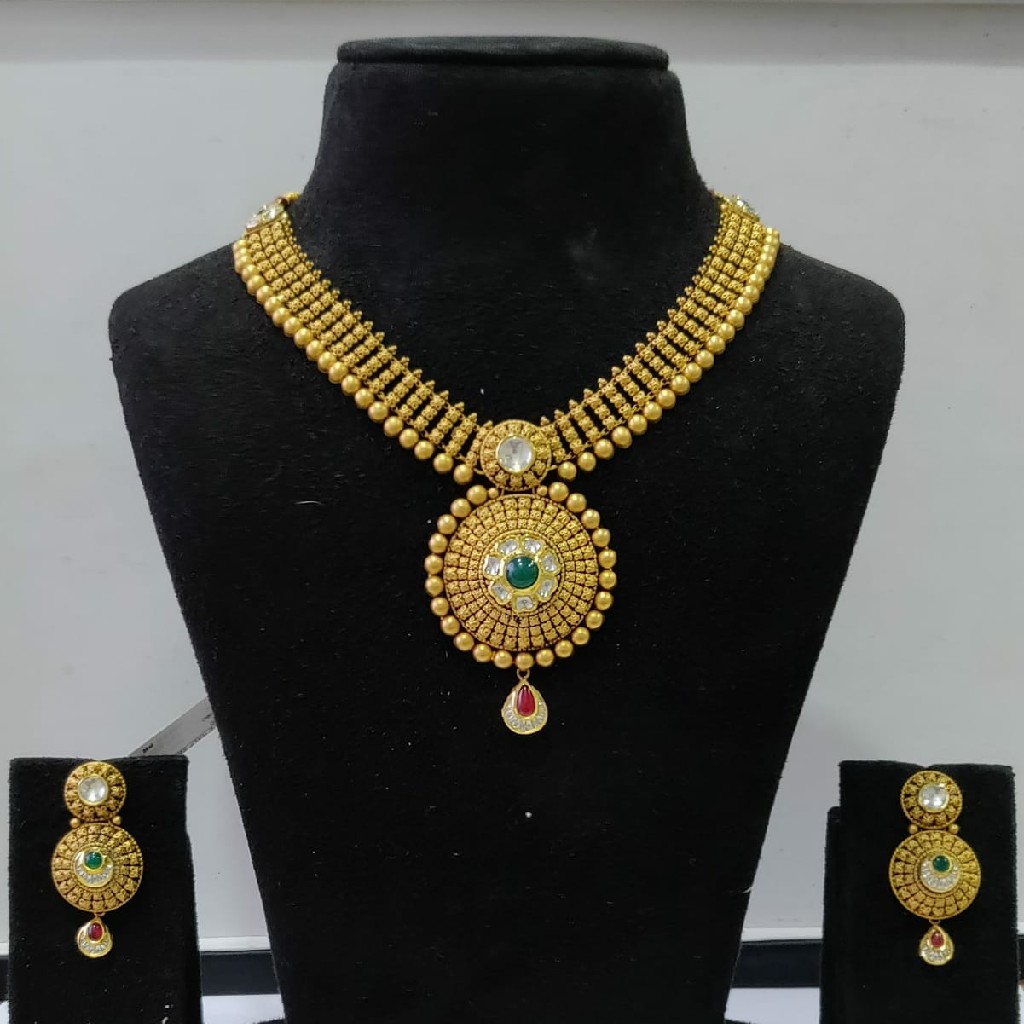 Antique gold necklace set