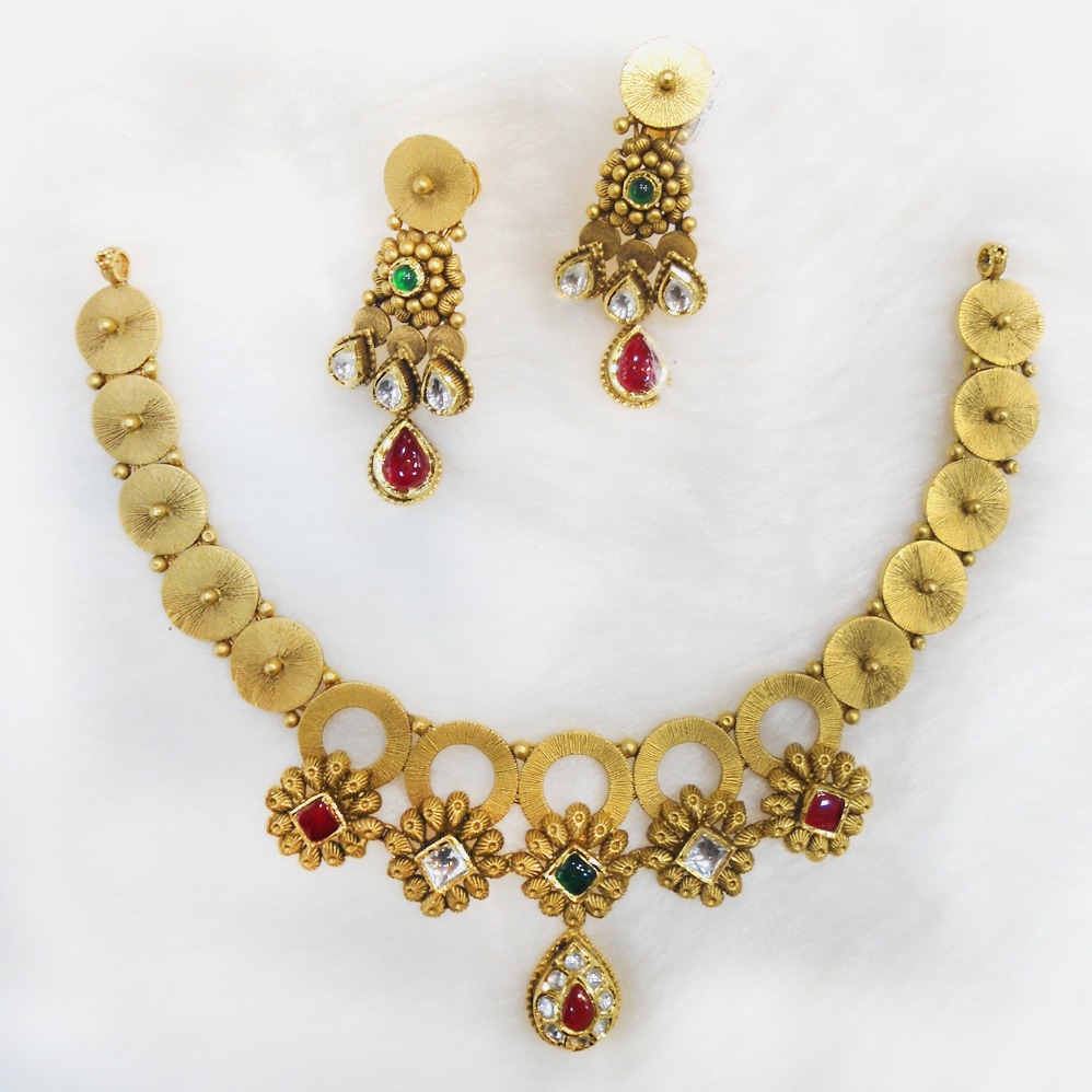 22Kt Gold Antique Wedding necklace Set RHJ-5483