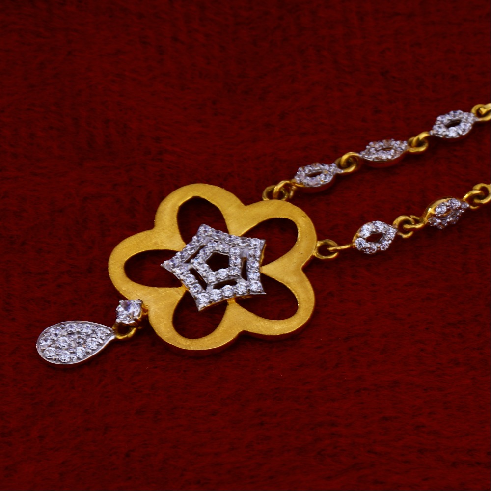 916  Gold Hallmark Designer Chain Necklace CN56