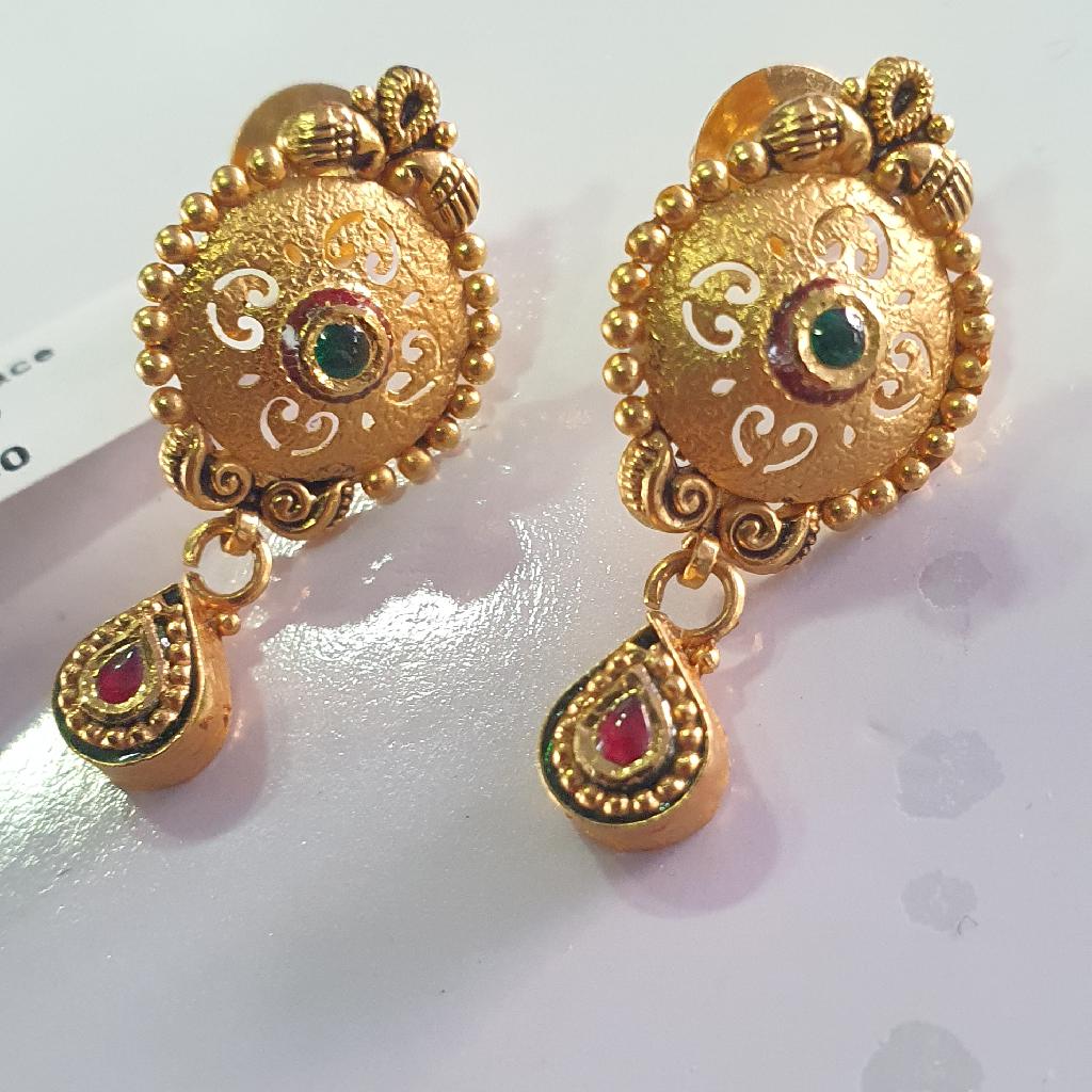 Showroom of 22 k yellow gold handmade antique stylish stud - Main Image