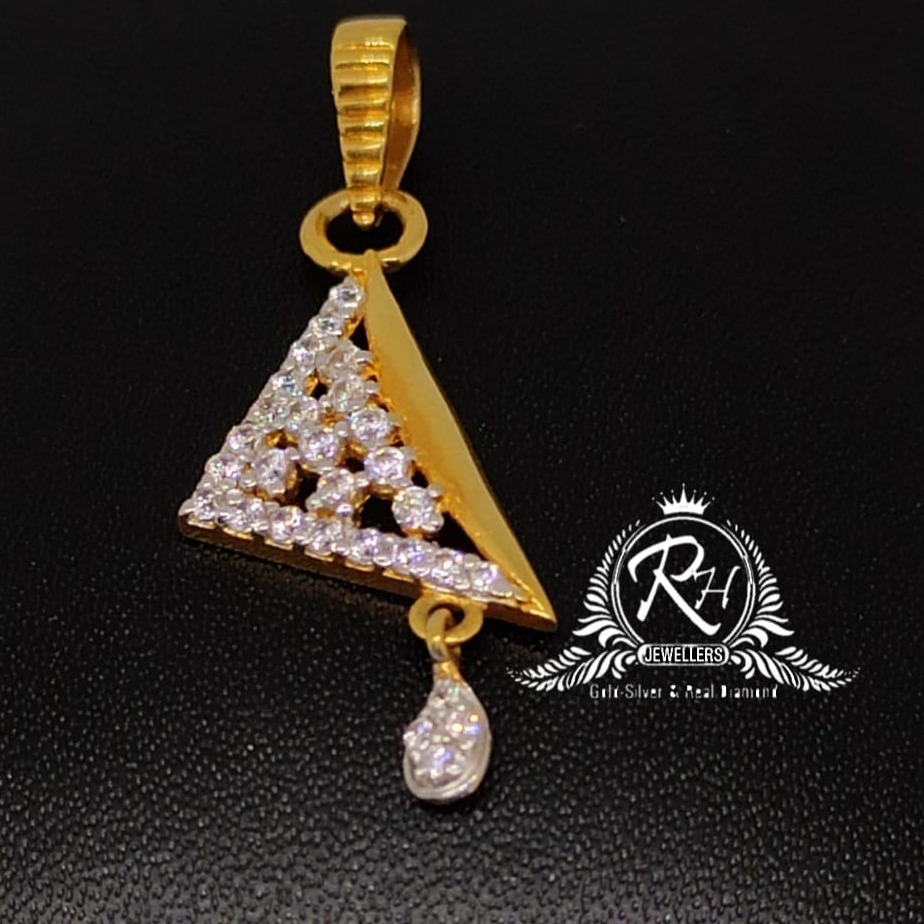 22 carat gold triangle daimond pendal rh-pl862