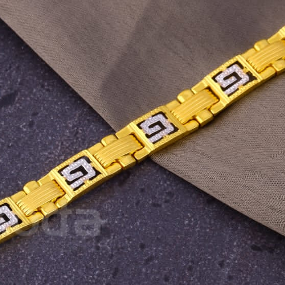 916 Gold CZ Mens Stylish Plain Bracelet MPB308