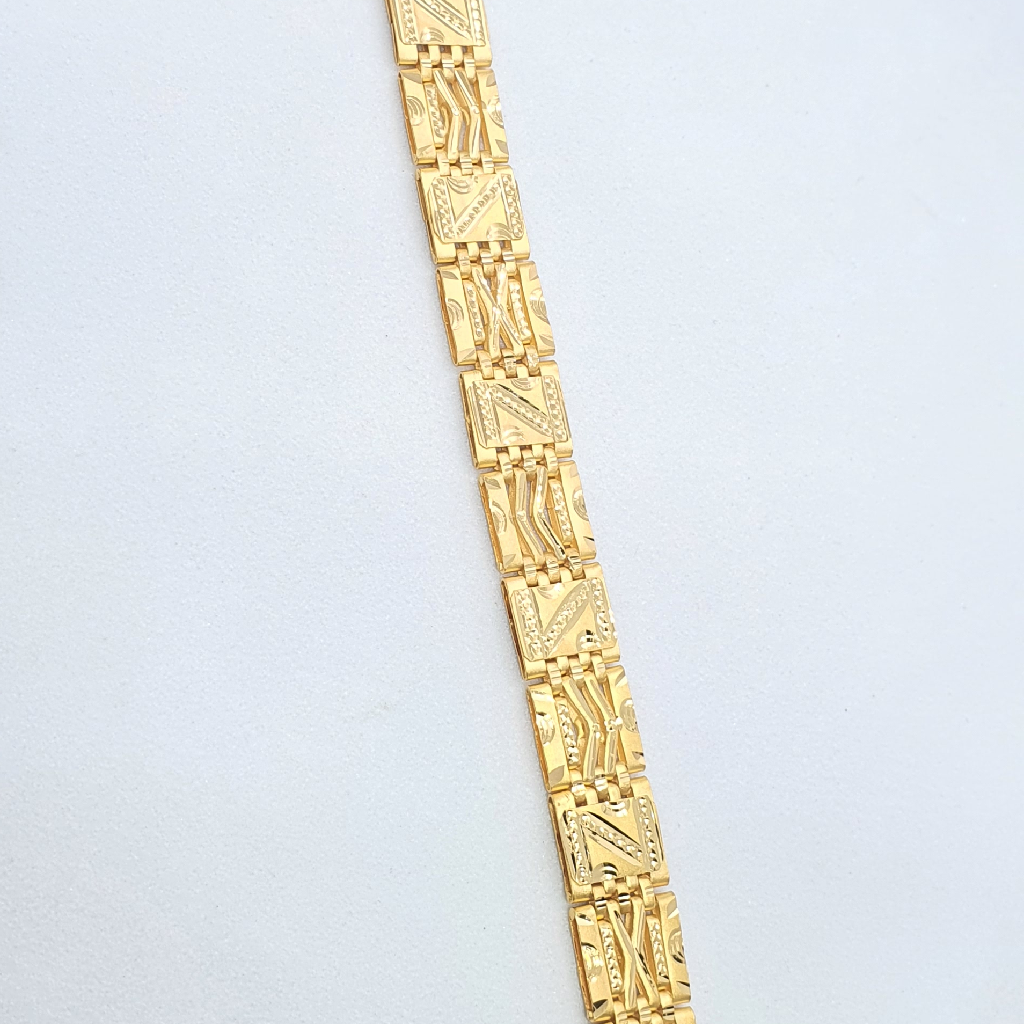 Gold 91.6 Fancy Design Gents Bracelet