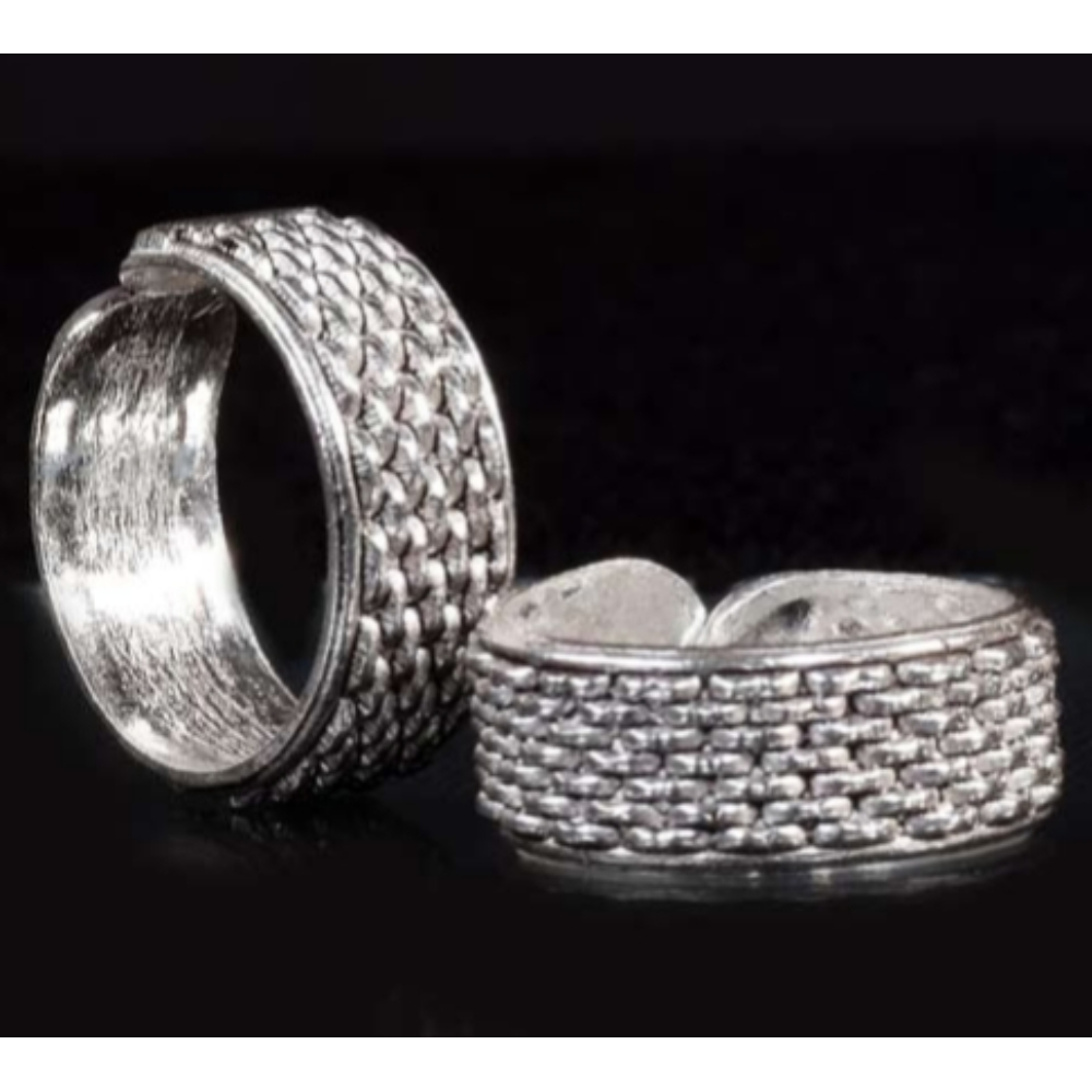Silver light weight Design Toe Rings