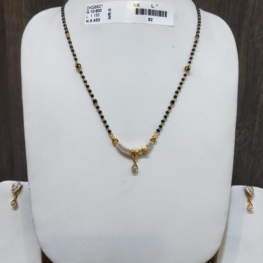 22KT/916 FANCY NAYESA MANGALSUTRA WITH BUTTI GMS-023