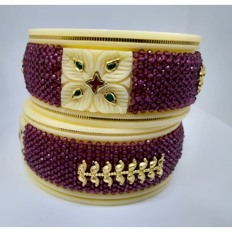 Vintage Plastic Bangle Bracelet, White and Yellow Marble Design, Boho | Plastic  bangles, Bangle bracelets, Yellow marble