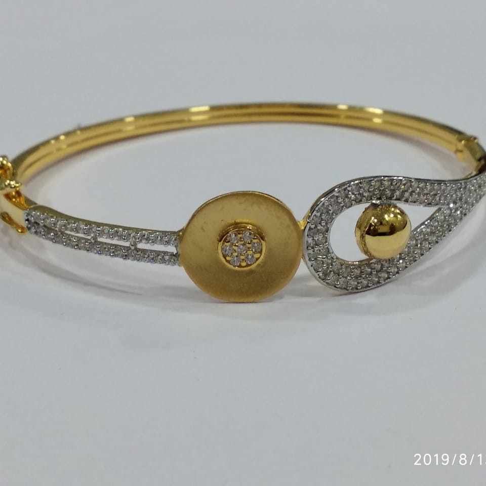 diamond ladies bracelet 18 carat