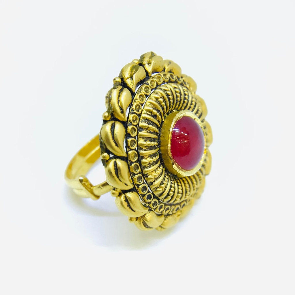 FANCY ANTIQUE GOLD RING FOR LADIES