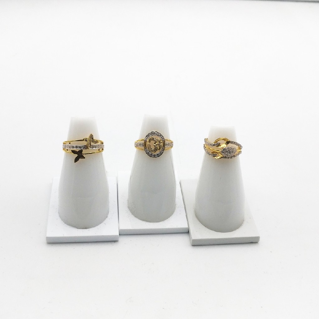 916 hallmark ring design c.z