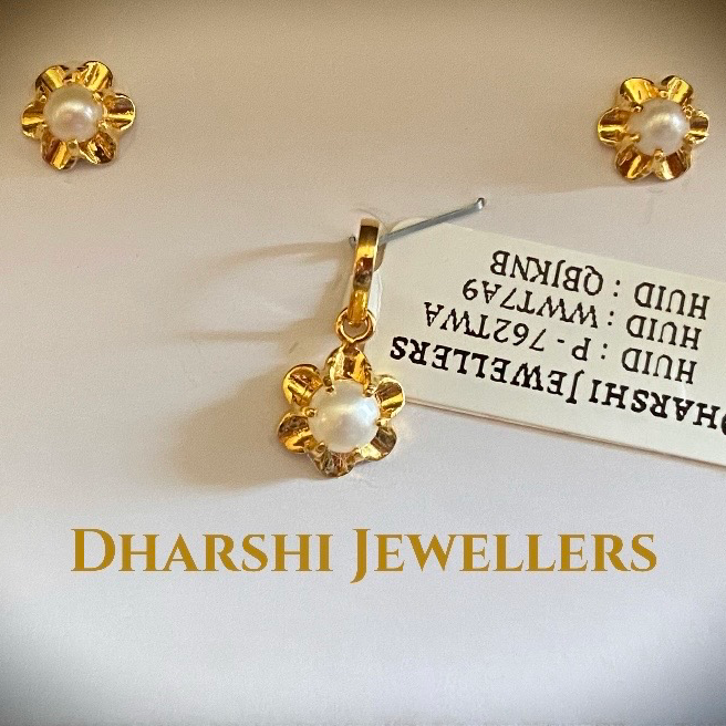 22k Gold Pendent Set